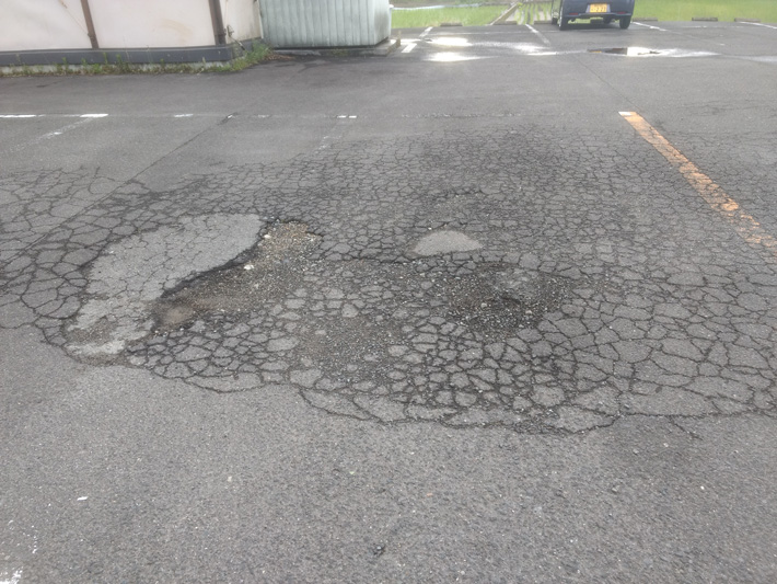 駐車場の区画線・ライン引き工事